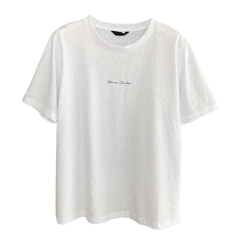 キレイめファッション  シンプル刺繍ロゴTシャツ
