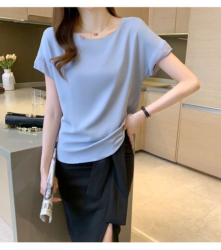 キレイめファッション  シンプルシフォン半袖ブラウス