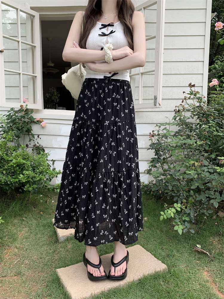 キレイめファッション  蝶々柄きれいめカジュアルティアードマキシスカート