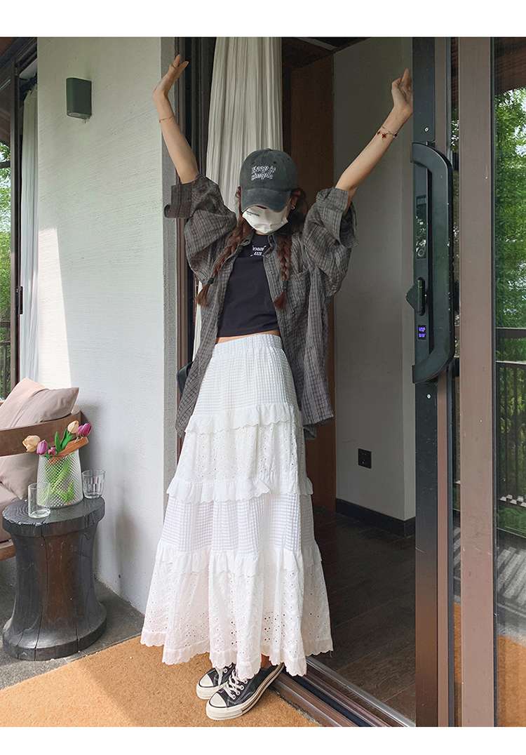 キレイめファッション  刺繍レース きれいめカジュアルマキシティアードスカート