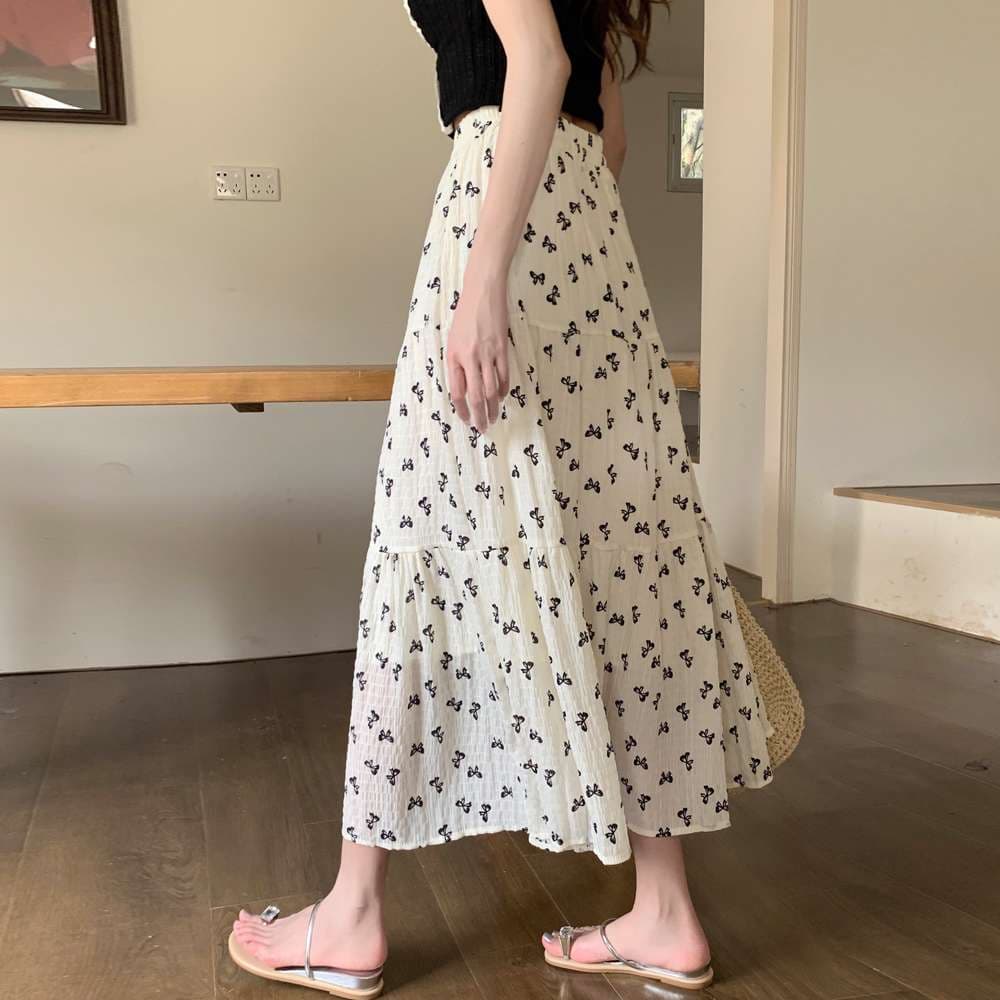 キレイめファッション  蝶々柄きれいめカジュアルティアードマキシスカート