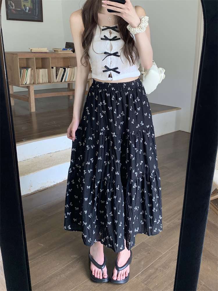 キレイめファッション  蝶々柄きれいめカジュアルティアードマキシスカート