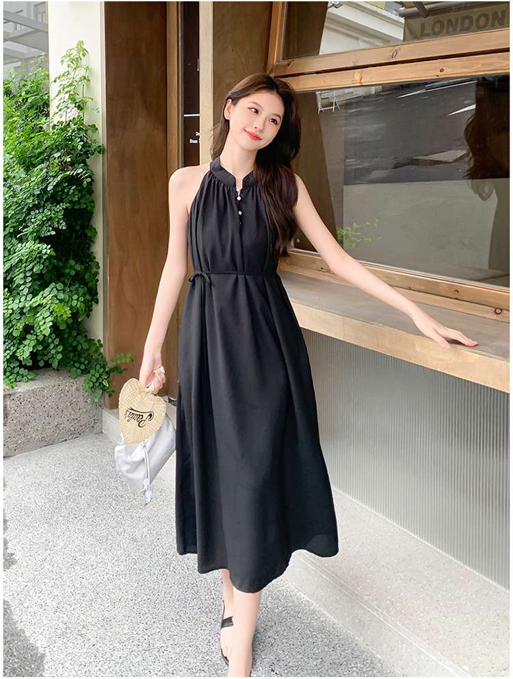 キレイめファッション  エレガントホルターネックマキシワンピース