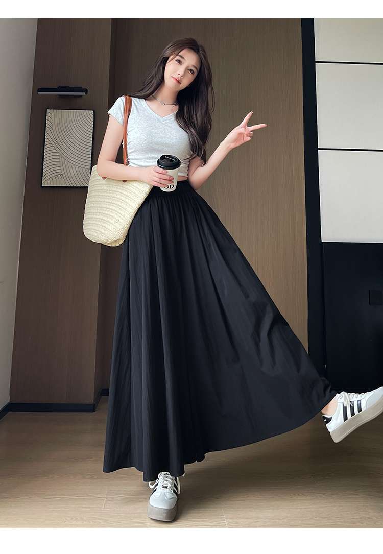 キレイめファッション  ゆったりシルエットのワイドパンツ