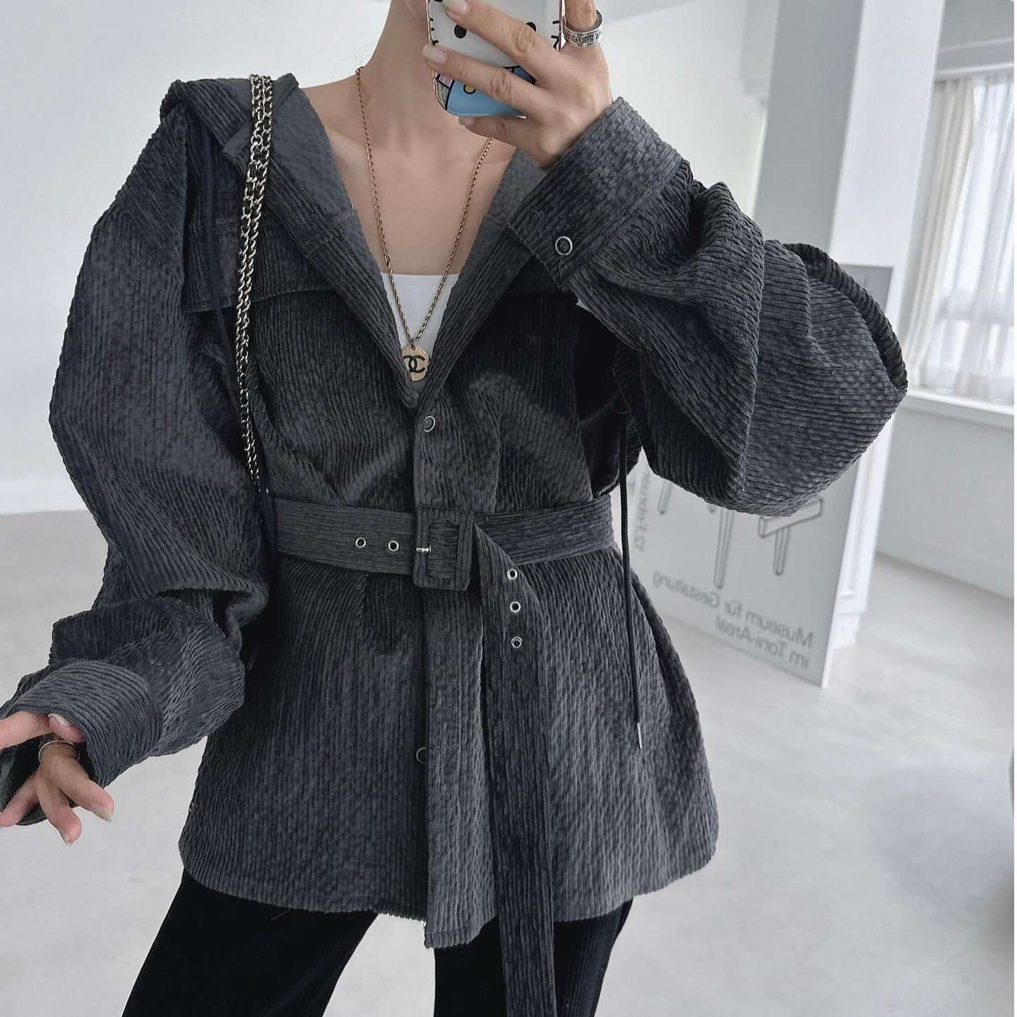 キレイめファッション コーデュロイ素材バルーン袖ベルトジャケット