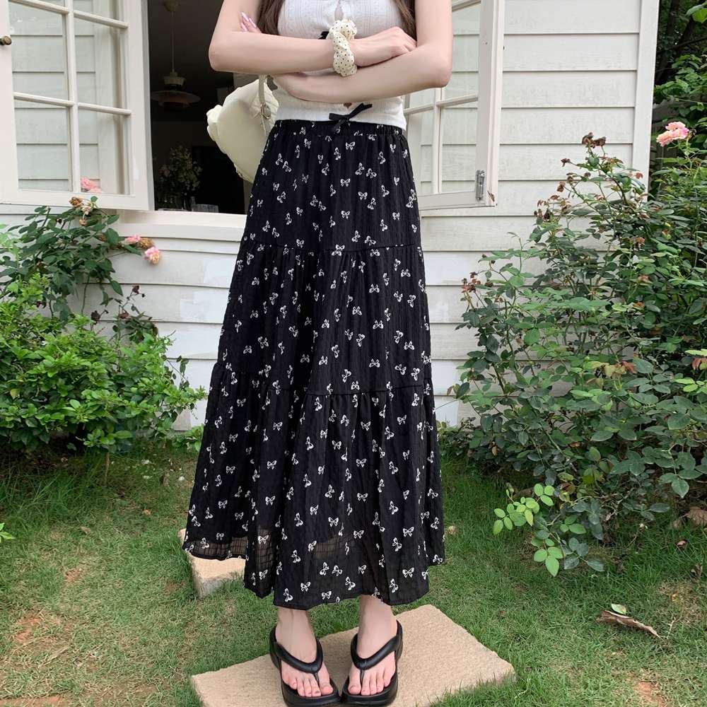 キレイめファッション  蝶々柄きれいめカジュアルティアードマキシスカート