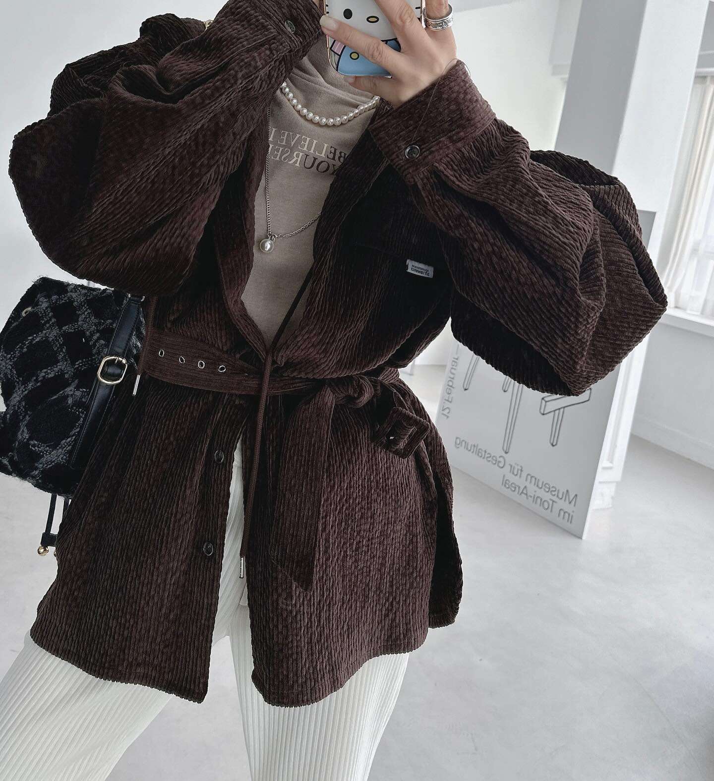 キレイめファッション コーデュロイ素材バルーン袖ベルトジャケット