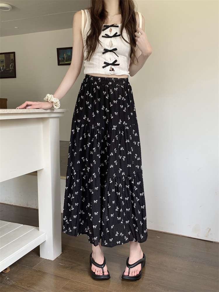 キレイめファッション  蝶々柄きれいめカジュアルティアードマキシスカート