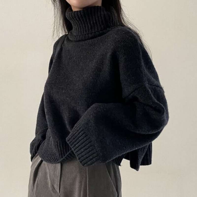 キレイめファッション ゆったりタートルネックニット