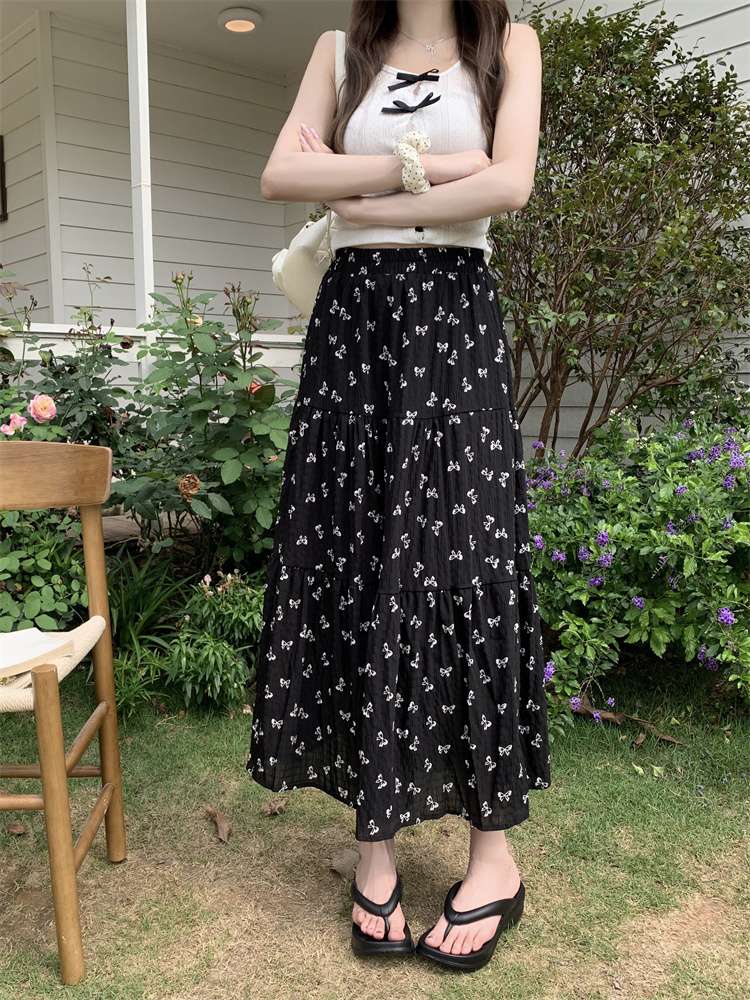 キレイめファッション  蝶々柄きれいめカジュアルティアードマキシスカート