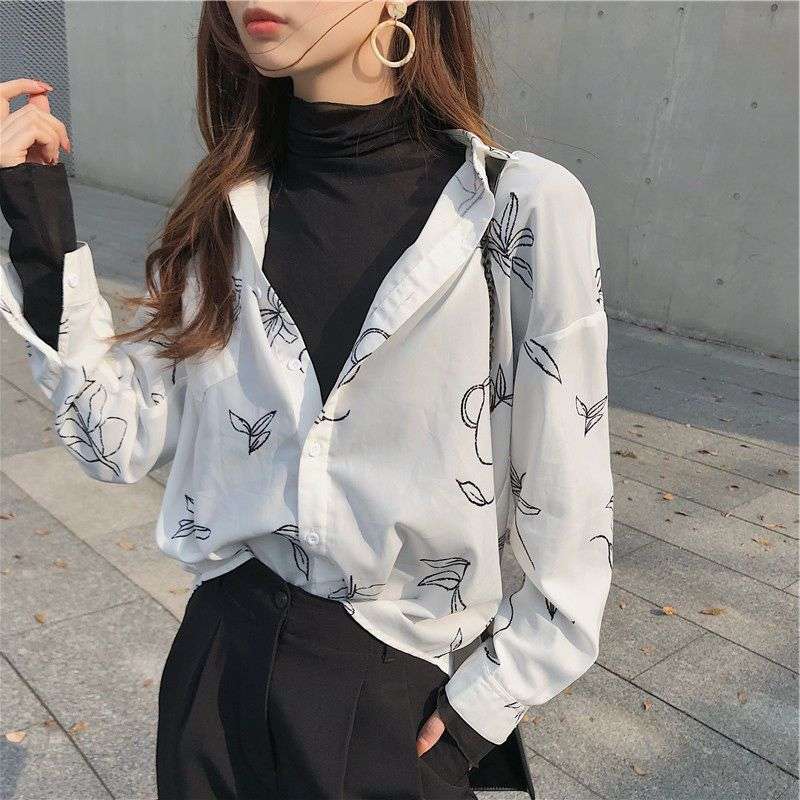 キレイめファッション シアーハイネックレイヤードブラウス