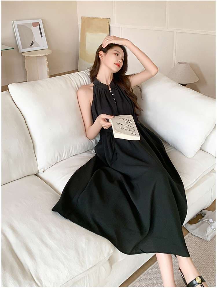 キレイめファッション  エレガントホルターネックマキシワンピース