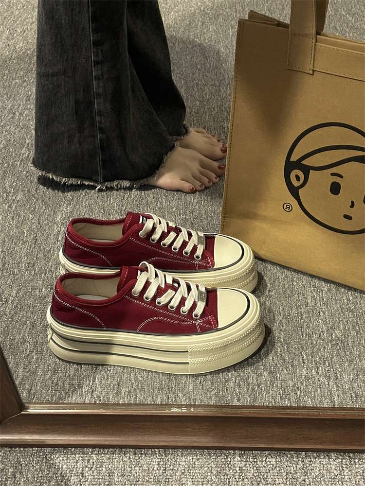 キレイめファッション  厚底レッドキャンバススニーカー