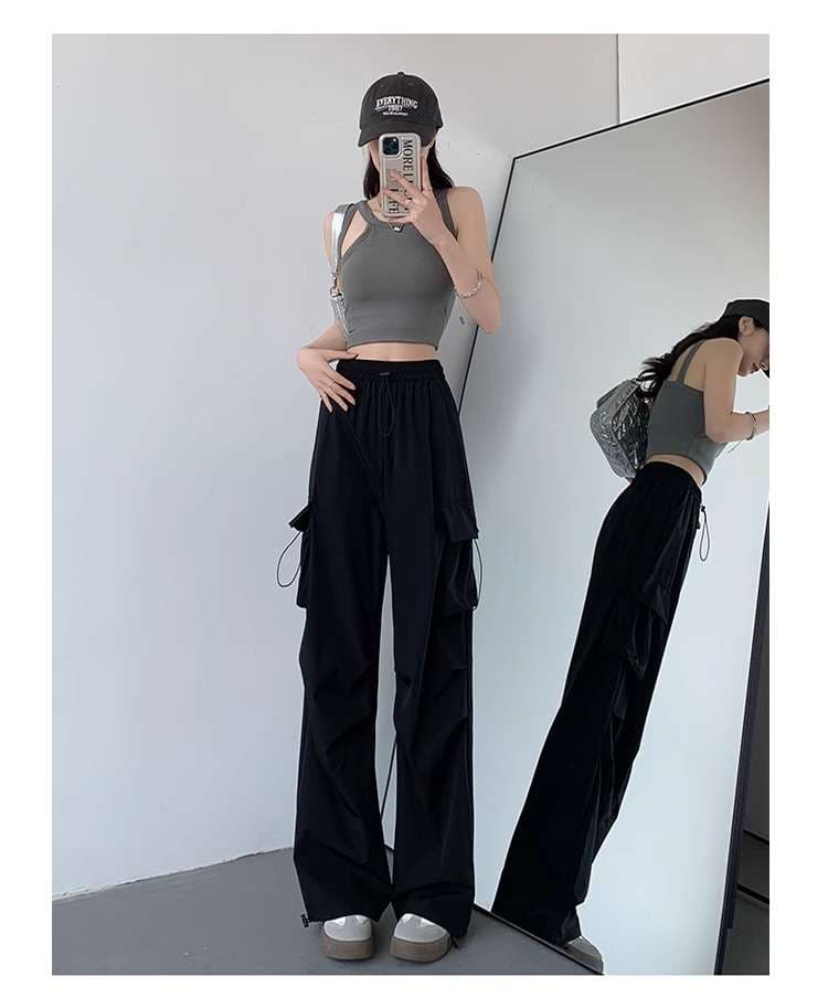 キレイめファッション 速乾性カーゴポケット付きワイドパンツ