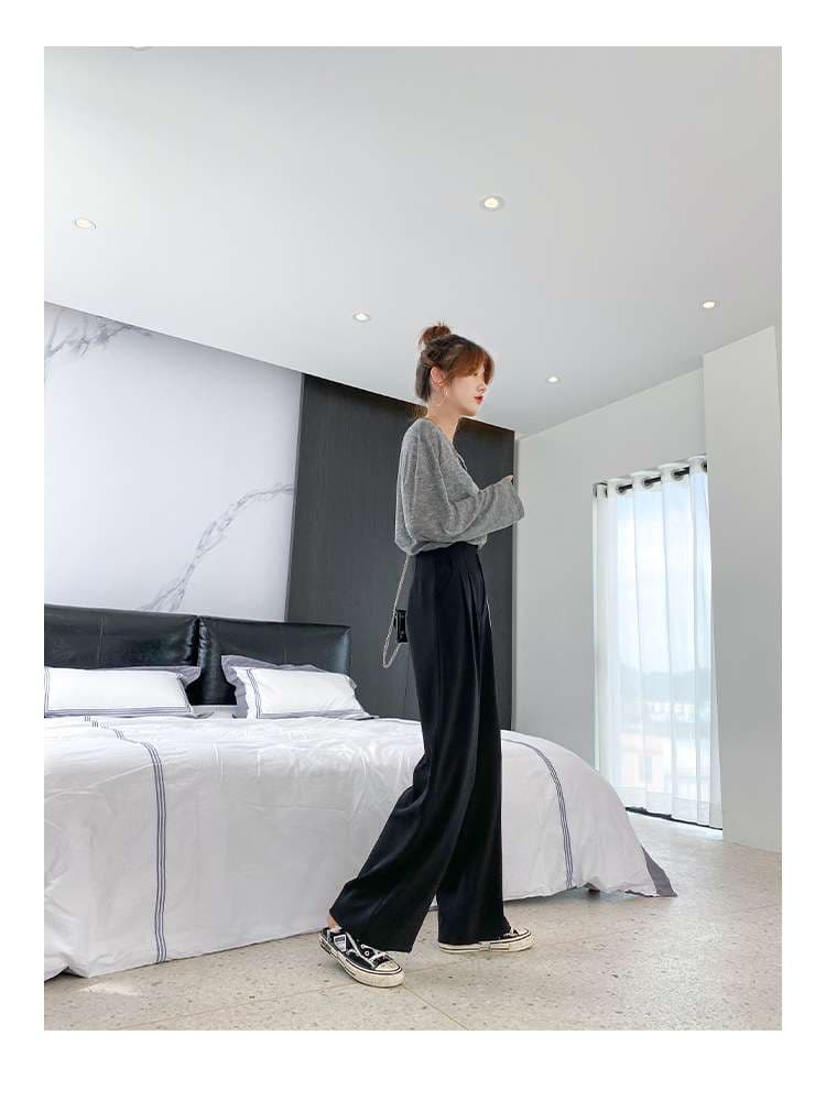キレイめファッション ゆったりワイドレッグパンツ