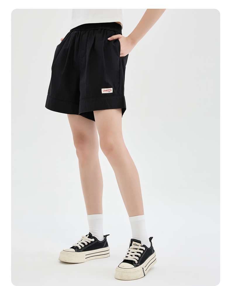 キレイめファッション きれいめゆったりショートパンツ